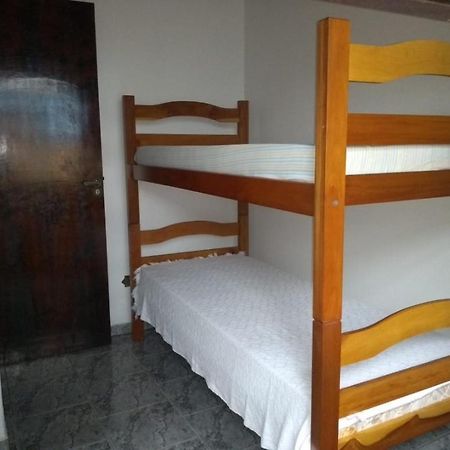 Casa Guaratuba Espacosa E Confortavel Экстерьер фото