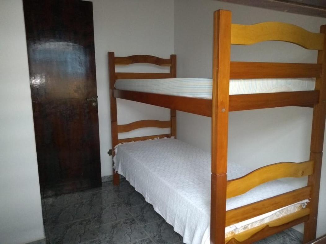 Casa Guaratuba Espacosa E Confortavel Экстерьер фото